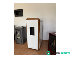 Peletová kamna Vesta s vodním pláštěm 15kW